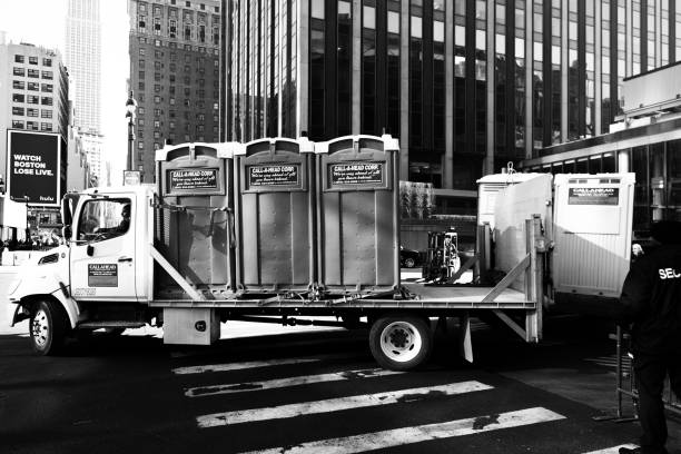 Best Portable bathroom rental  in Farmersville, TX